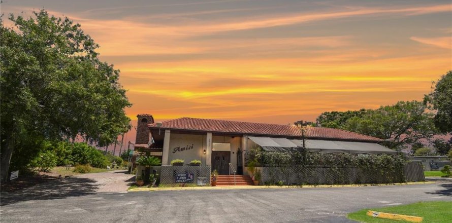 Propiedad comercial en Saint Augustine, Florida № 1907950