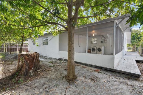 Villa ou maison à vendre à North Miami Beach, Floride: 3 chambres, 152.36 m2 № 2035776 - photo 24