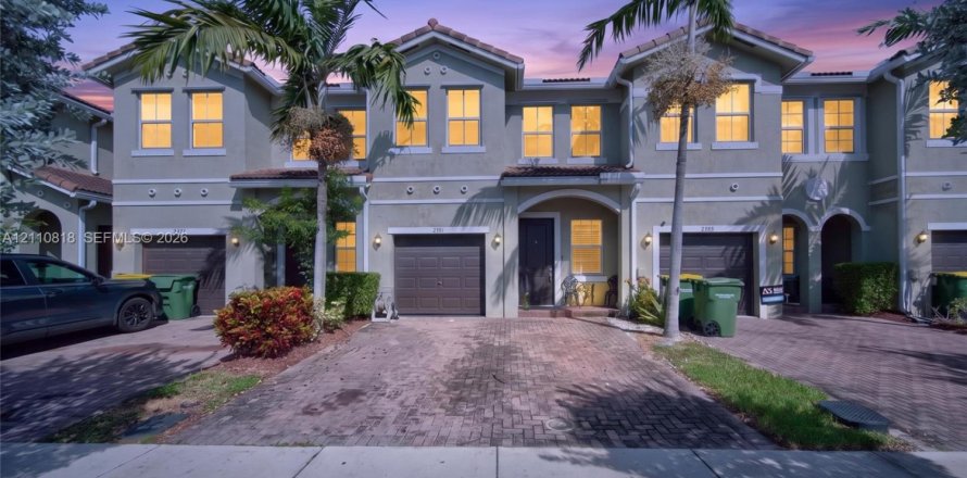 Touwnhouse à Homestead, Floride 4 chambres, 178 m2 № 2436214
