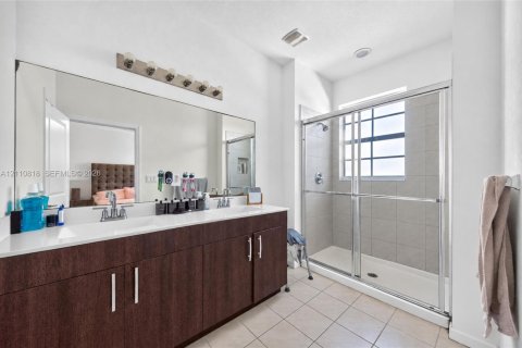 Touwnhouse à vendre à Homestead, Floride: 4 chambres, 178 m2 № 2436214 - photo 10