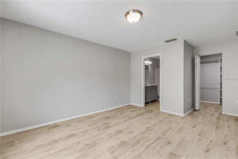 Купить виллу или дом в Нью-Смирна-Бич, Флорида 9 комнат, 132.66м2, № 2258780 - фото 25