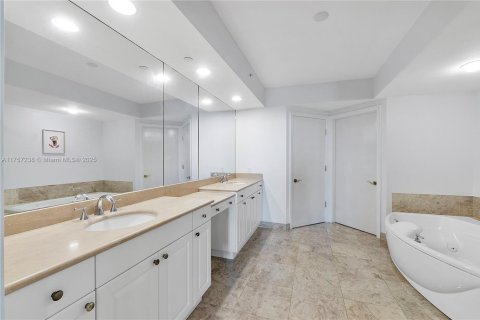 Купить кондоминиум в Авентура, Флорида 3 спальни, 303.23м2, № 1864073 - фото 13
