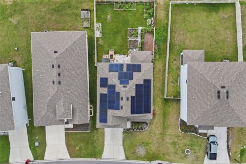 House in NORTH PARK ISLE in Plant City, Florida 4 bedrooms, 254.37 sq.m. № 2115108 - photo 2