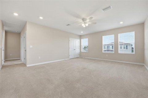 House in NORTH PARK ISLE in Plant City, Florida 4 bedrooms, 254.37 sq.m. № 2115108 - photo 28