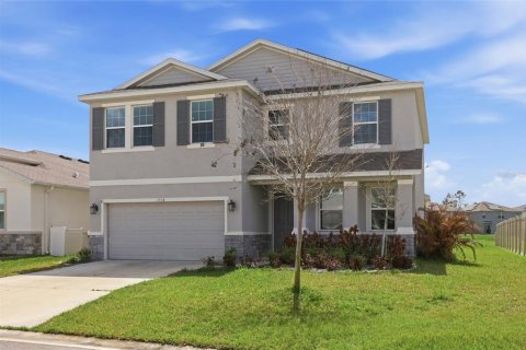 House in NORTH PARK ISLE in Plant City, Florida 4 bedrooms, 254.37 sq.m. № 2115108 - photo 3