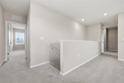 House in NORTH PARK ISLE in Plant City, Florida 4 bedrooms, 254.37 sq.m. № 2115108 - photo 27