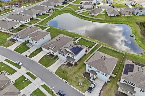 House in NORTH PARK ISLE in Plant City, Florida 4 bedrooms, 254.37 sq.m. № 2115108 - photo 9