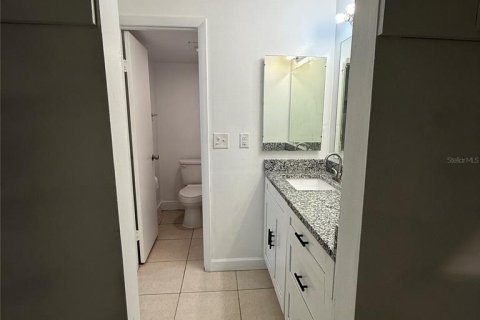 Condo in Tampa, Florida, 3 bedrooms  № 1837850 - photo 15
