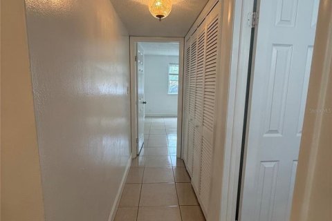 Condo in Tampa, Florida, 3 bedrooms  № 1837850 - photo 17