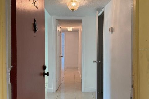 Condo in Tampa, Florida, 3 bedrooms  № 1837850 - photo 2