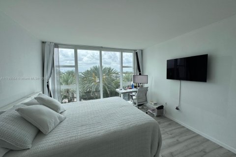 Condo in Bal Harbour, Florida, 2 bedrooms  № 1862807 - photo 6