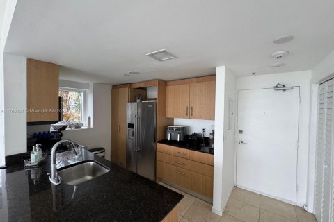 Condo in Bal Harbour, Florida, 2 bedrooms  № 1862807 - photo 7