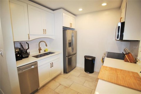 Condominio en alquiler en Orlando, Florida, 3 dormitorios, 123.93 m2 № 1751900 - foto 2