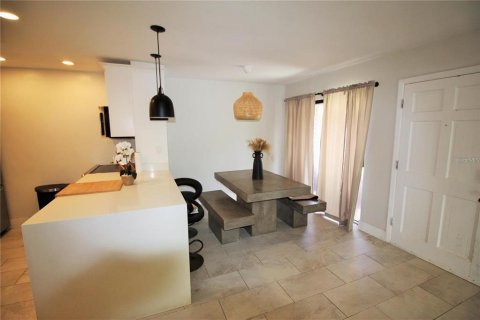 Condominio en alquiler en Orlando, Florida, 3 dormitorios, 123.93 m2 № 1751900 - foto 5