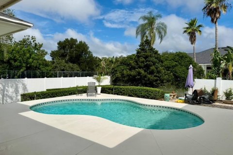 House in Lakeland, Florida 5 bedrooms, 298.96 sq.m. № 2296291 - photo 5