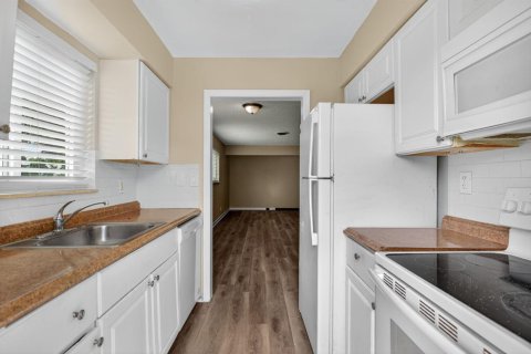 Appartement à Pompano Beach, Floride 3 chambres, 93.83 m2 № 2417677