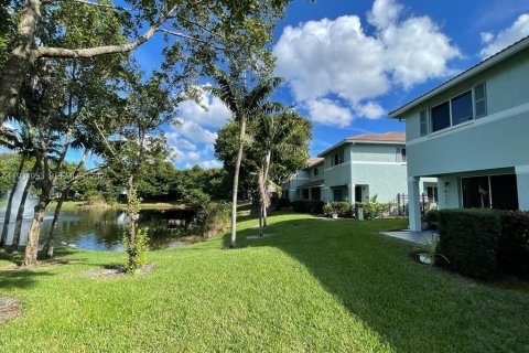 Купить таунхаус в Ривьера-Бич, Флорида 3 спальни, 122.45м2, № 1993118 - фото 17