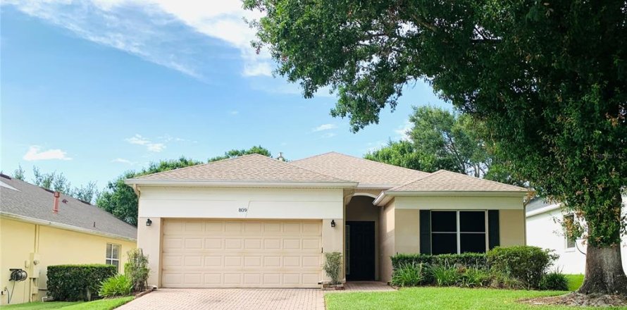 Villa ou maison à Clermont, Floride 3 chambres, 159.88 m2 № 2133300