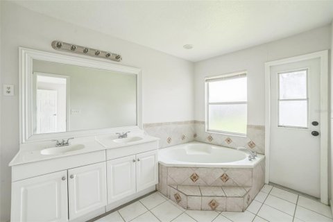 House in Kissimmee, Florida 3 bedrooms, 104.24 sq.m. № 1755467 - photo 30