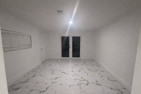 Купить виллу или дом в Флорида-Сити, Флорида 3 спальни, 119.1м2, № 2054005 - фото 7