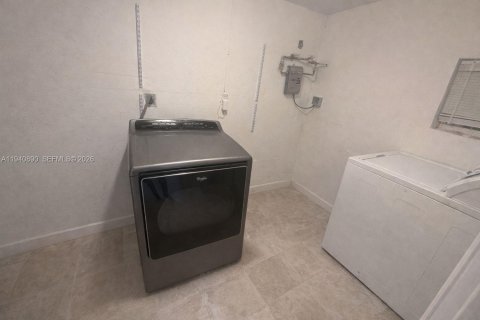 Купить виллу или дом в Флорида-Сити, Флорида 3 спальни, 119.1м2, № 2054005 - фото 9