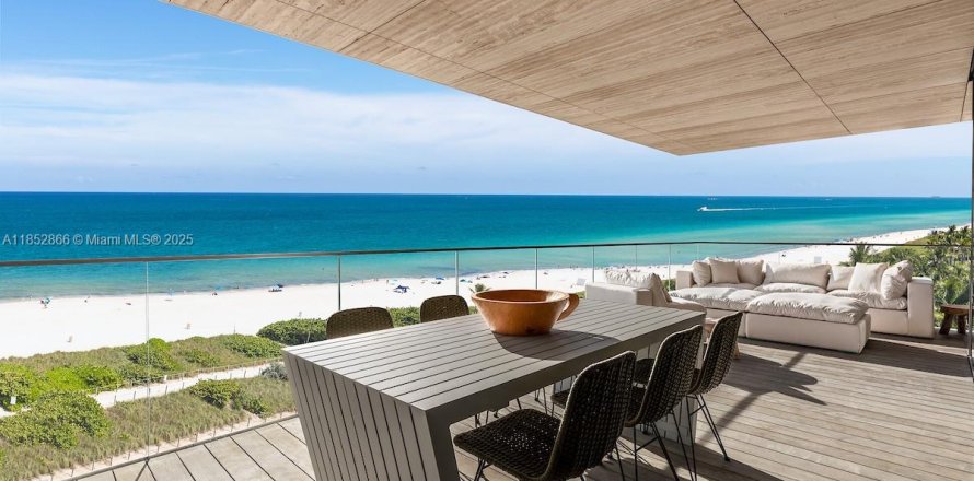 Condo in Surfside, Florida, 4 bedrooms  № 1877552