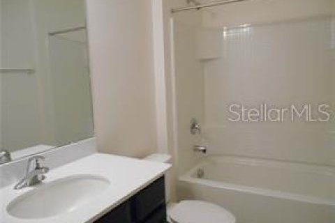 Townhouse in Apollo Beach, Florida 3 bedrooms, 158.12 sq.m. № 1902518 - photo 14