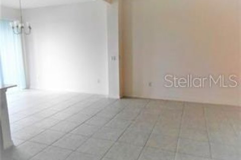 Townhouse in Apollo Beach, Florida 3 bedrooms, 158.12 sq.m. № 1902518 - photo 7