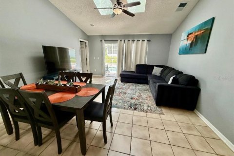 House in Davenport, Florida 3 bedrooms, 115.01 sq.m. № 1898734 - photo 5