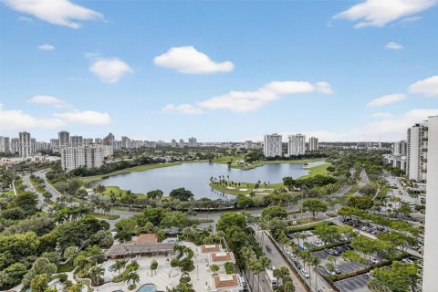 Condo in Aventura, Florida, 2 bedrooms  № 2061755 - photo 2