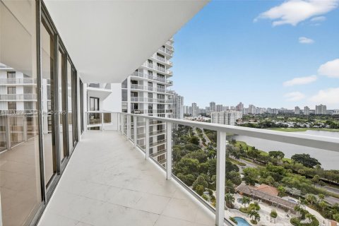 Condo in Aventura, Florida, 2 bedrooms  № 2061755 - photo 3