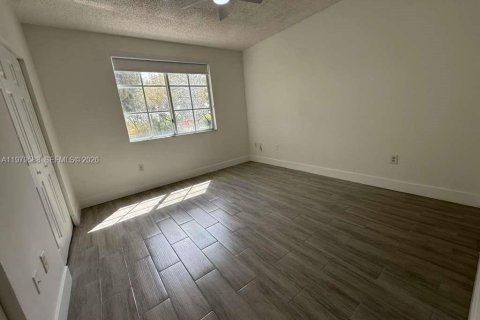 Снять в аренду кондоминиум в Мирамар, Флорида 1 спальня, 67.45м2, № 2046120 - фото 7