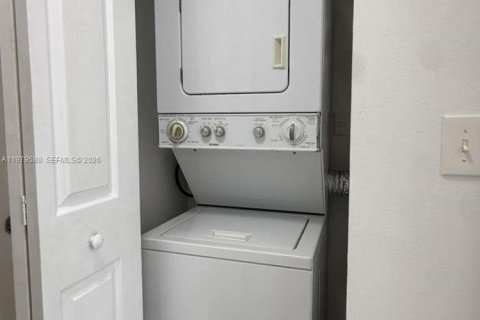 Снять в аренду кондоминиум в Мирамар, Флорида 1 спальня, 67.45м2, № 2046120 - фото 14