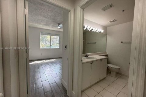 Снять в аренду кондоминиум в Мирамар, Флорида 1 спальня, 67.45м2, № 2046120 - фото 10
