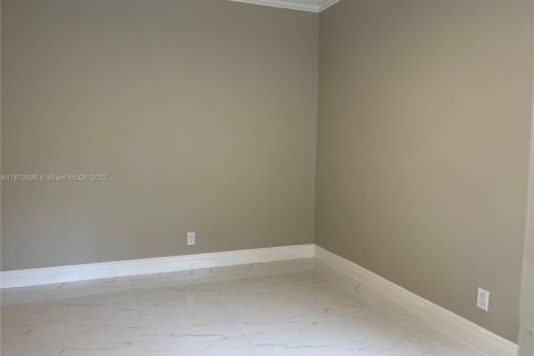 House in Plantation, Florida 2 bedrooms, 134.89 sq.m. № 1923185 - photo 27