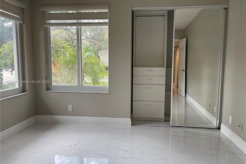 House in Plantation, Florida 2 bedrooms, 134.89 sq.m. № 1923185 - photo 26