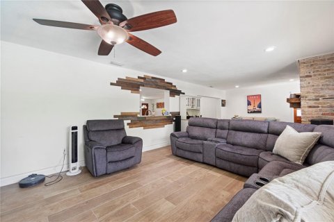 House in Winter Park, Florida 3 bedrooms, 180.14 sq.m. № 1724842 - photo 18