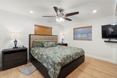 House in Winter Park, Florida 3 bedrooms, 180.14 sq.m. № 1724842 - photo 12