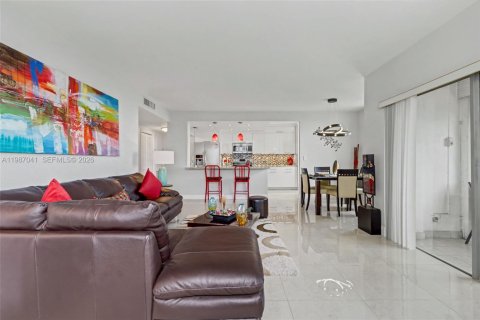 Copropriété à vendre à Hollywood, Floride: 2 chambres, 119.29 m2 № 2046539 - photo 21