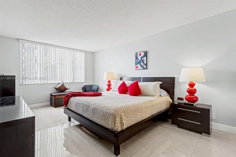 Copropriété à vendre à Hollywood, Floride: 2 chambres, 119.29 m2 № 2046539 - photo 23