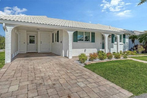 House in Longboat Key, Florida 2 bedrooms, 120.77 sq.m. № 2167531 - photo 6