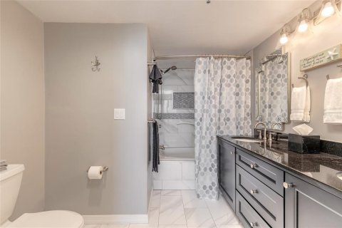 Condo in Daytona Beach Shores, Florida, 2 bedrooms  № 2344677 - photo 27