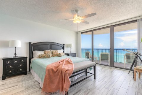 Condo in Daytona Beach Shores, Florida, 2 bedrooms  № 2344677 - photo 24