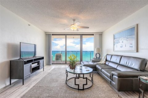 Condo in Daytona Beach Shores, Florida, 2 bedrooms  № 2344677 - photo 4