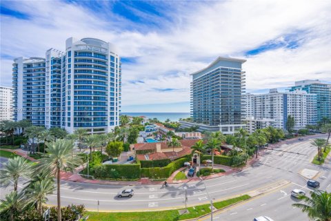 Condominio en venta en Miami Beach, Florida, 2 dormitorios, 90.12 m2 № 2034155 - foto 2