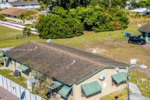 Immobilier commercial à vendre à West Park, Floride: 157.66 m2 № 2025247 - photo 6