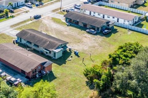 Immobilier commercial à West Park, Floride 157.66 m2 № 2025247