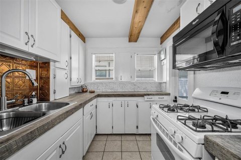 Villa ou maison à vendre à Saint Petersburg, Floride: 5 chambres, 149.94 m2 № 2210484 - photo 21