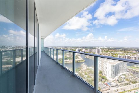 Copropriété à vendre à Hollywood, Floride: 2 chambres, 106.37 m2 № 1471429 - photo 23