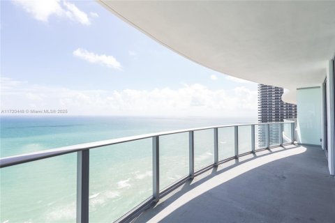 Copropriété à vendre à Hollywood, Floride: 2 chambres, 106.37 m2 № 1471429 - photo 21